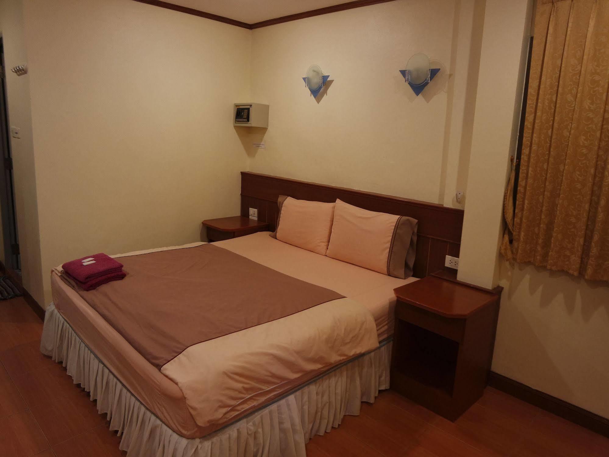 ชะอำ มาย เฮาส์ Hotel ภายนอก รูปภาพ